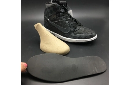 CUSTOMS 1 X OT AIR JORDAN - MENS 1213